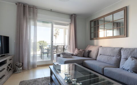 Dénia 766: Proprietà, Camera, Mobilia, Soggiorno, Interior Design, Costruzione, Tavolino Da Caffè, Pavimento, Tavolo, Immobiliare