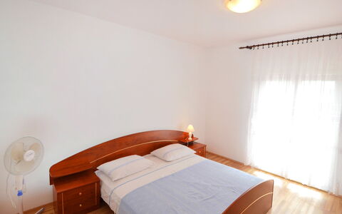 Ante: Mobilia, Proprietà, Comfort, Costruzione, Legna, Interior Design, Tessile, Illuminazione, Arancia, Cuscino